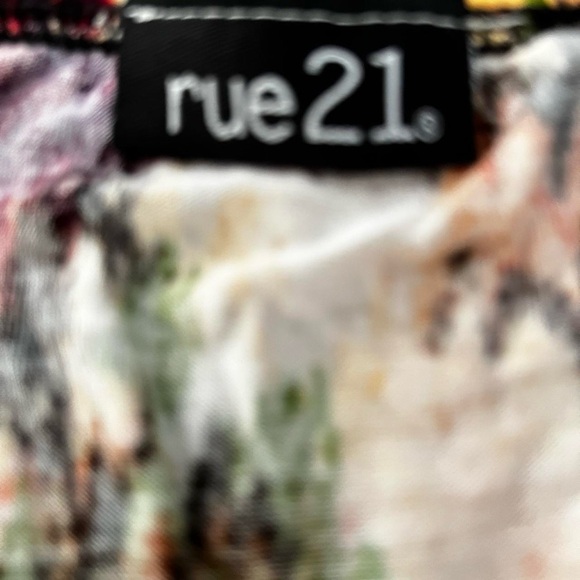 Rue 21 multi-coloured floral lace cami tunic top Size Medium - Picture 6 of 13